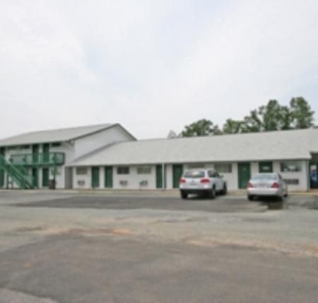 Hotel Lake Anna Glenora Bagian luar foto