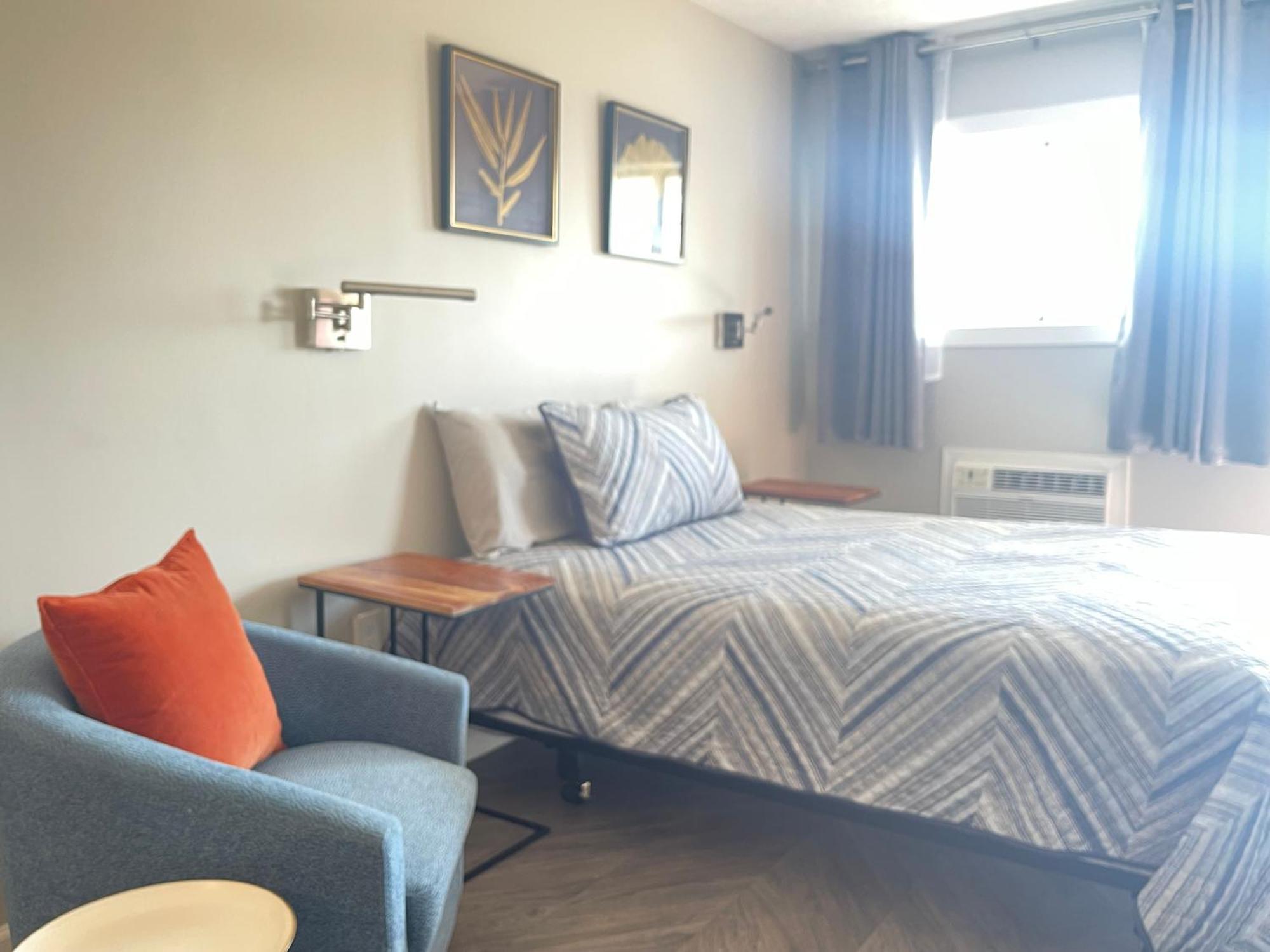 Hotel Lake Anna Glenora Bagian luar foto