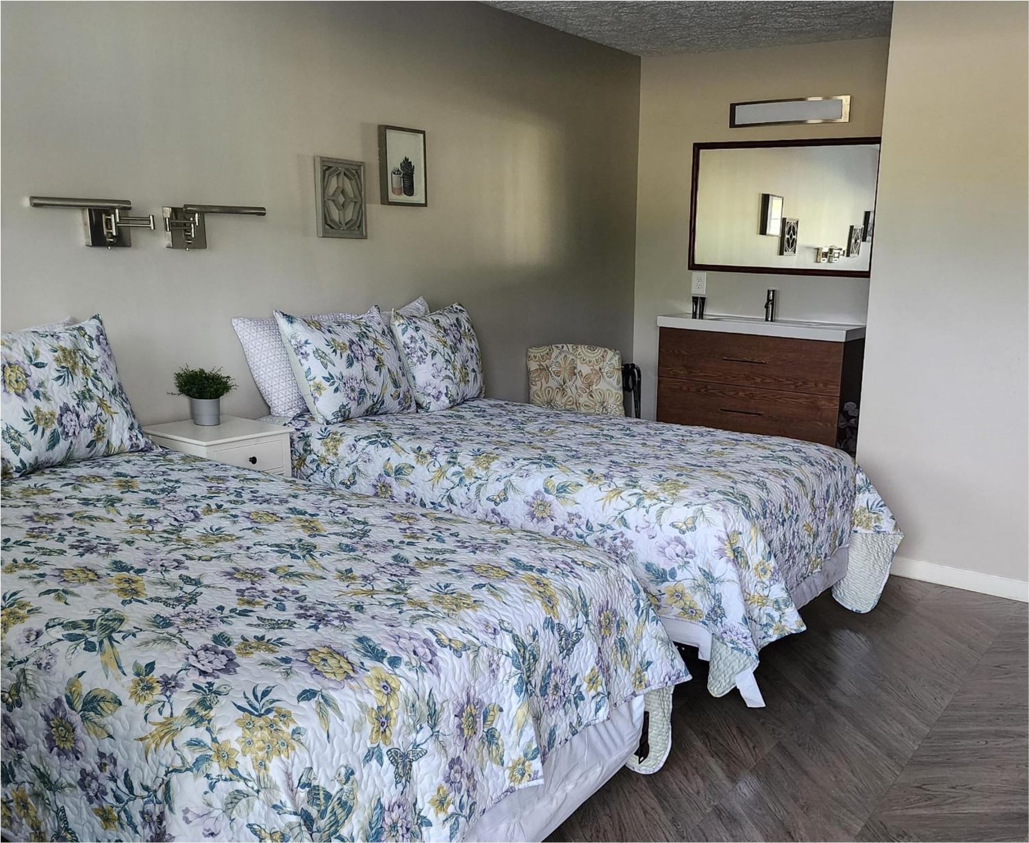 Hotel Lake Anna Glenora Bagian luar foto