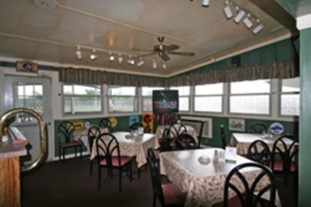 Hotel Lake Anna Glenora Bagian luar foto