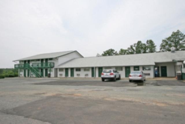 Hotel Lake Anna Glenora Bagian luar foto